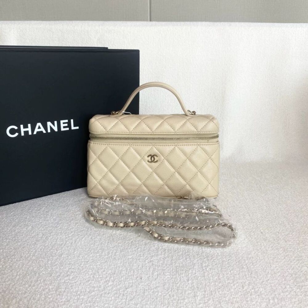 Chanel Women Pre-Loved Bag Very Good Condition